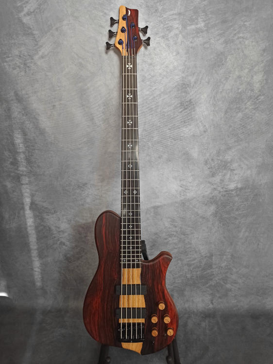 Singlecut 5 String